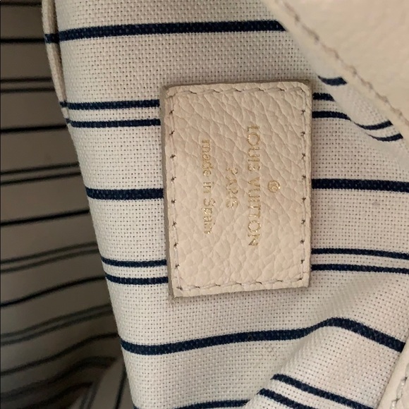 Louis Vuitton Artsy - Picture 5 of 8